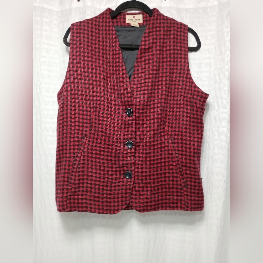 Ladies Woolrich Boston Plaid, Button Up Vest. Size L